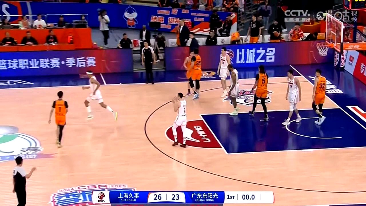 宝威体育赛事平台-比赛现场激烈的词